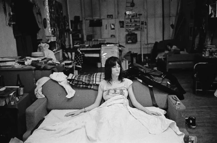 patti smith bio,Patti Smith: A Multidimensional Journey Through the Life of a Legendary Artist